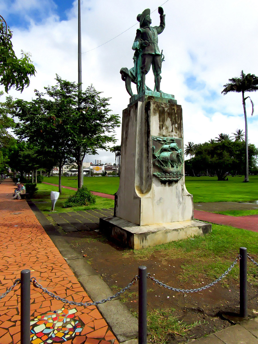 Belain d'Esnambuc Statue, Fort de France, Martinique