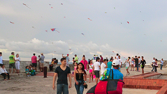 Kite flying in Colombia