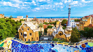 Barcelona for first time visitors with free things to do list